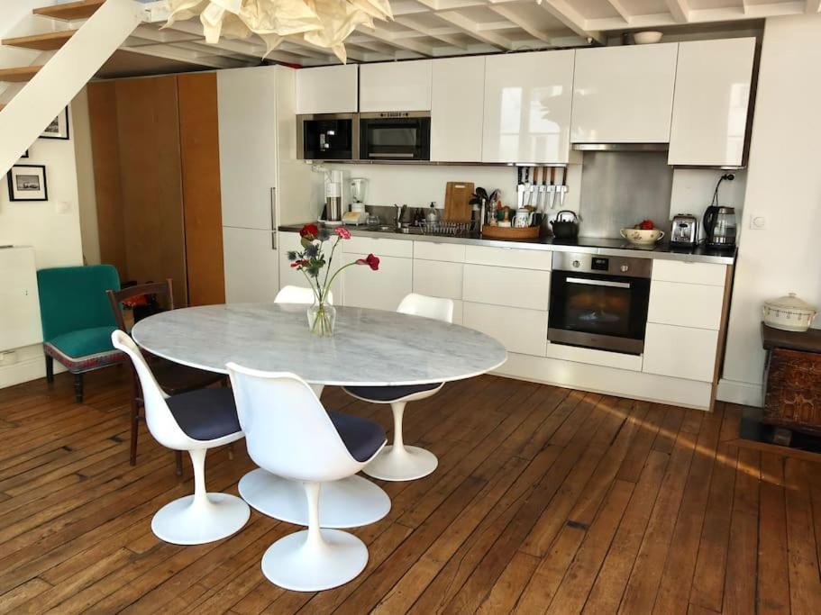 Loft Style 4 People In And Trendy Appartement